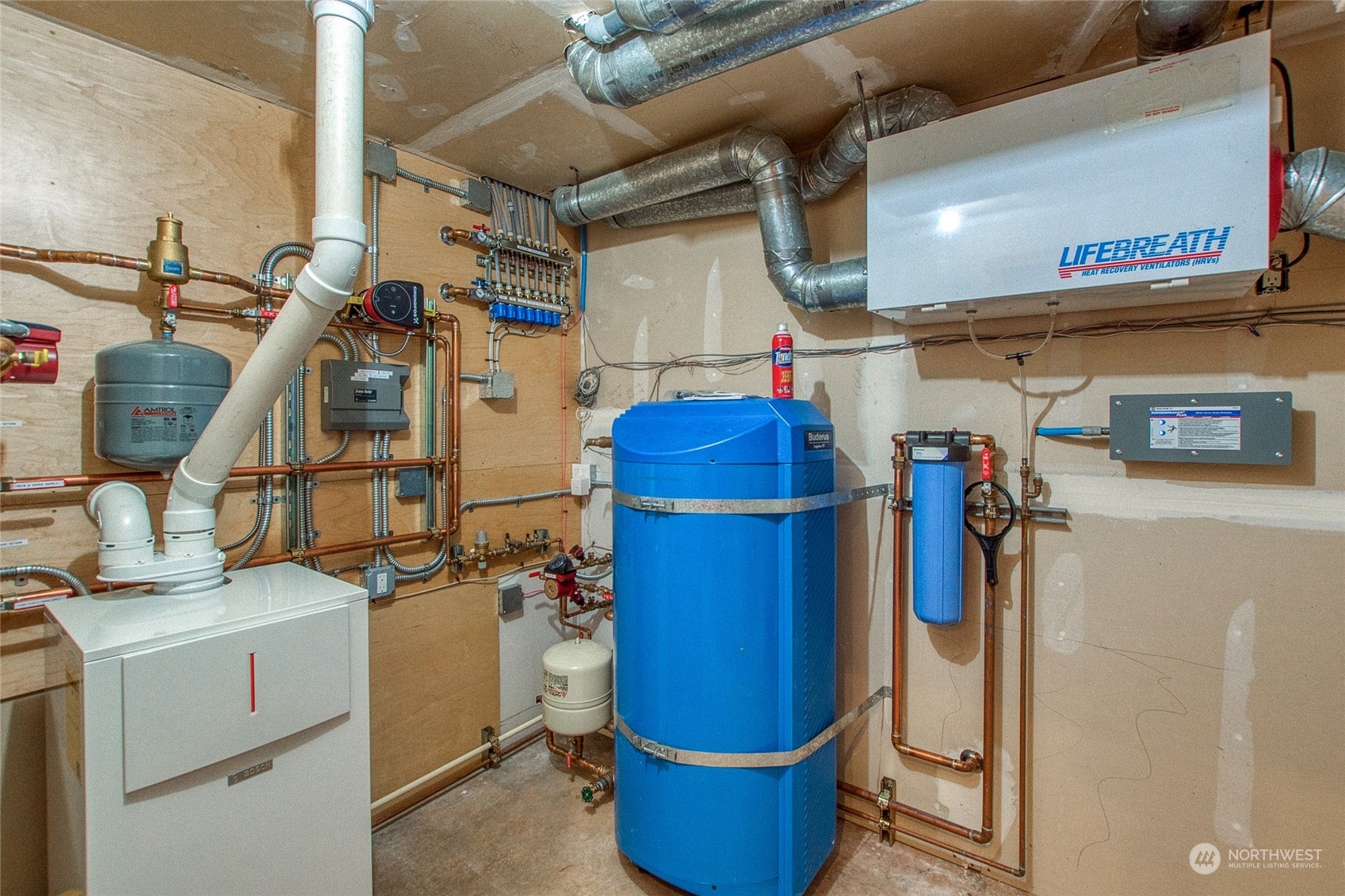 2270 Spring Point Road Orcas Island, WA 98245 - Photo 29 of 40 a view of storage and utility room with washer and dryer