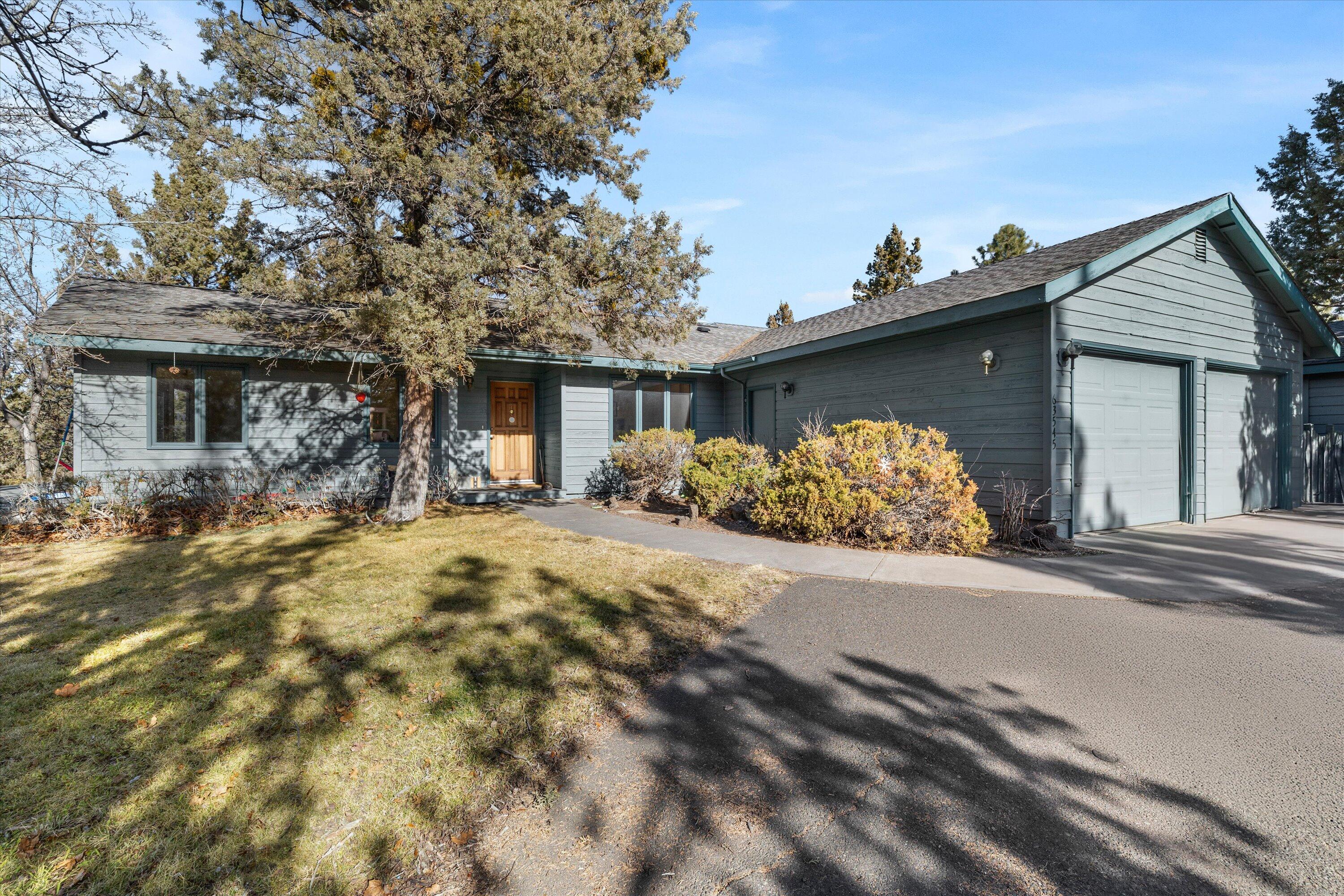 63545 Deschutes Market Road Bend, OR 97701 - Photo 5 of 12 Home front