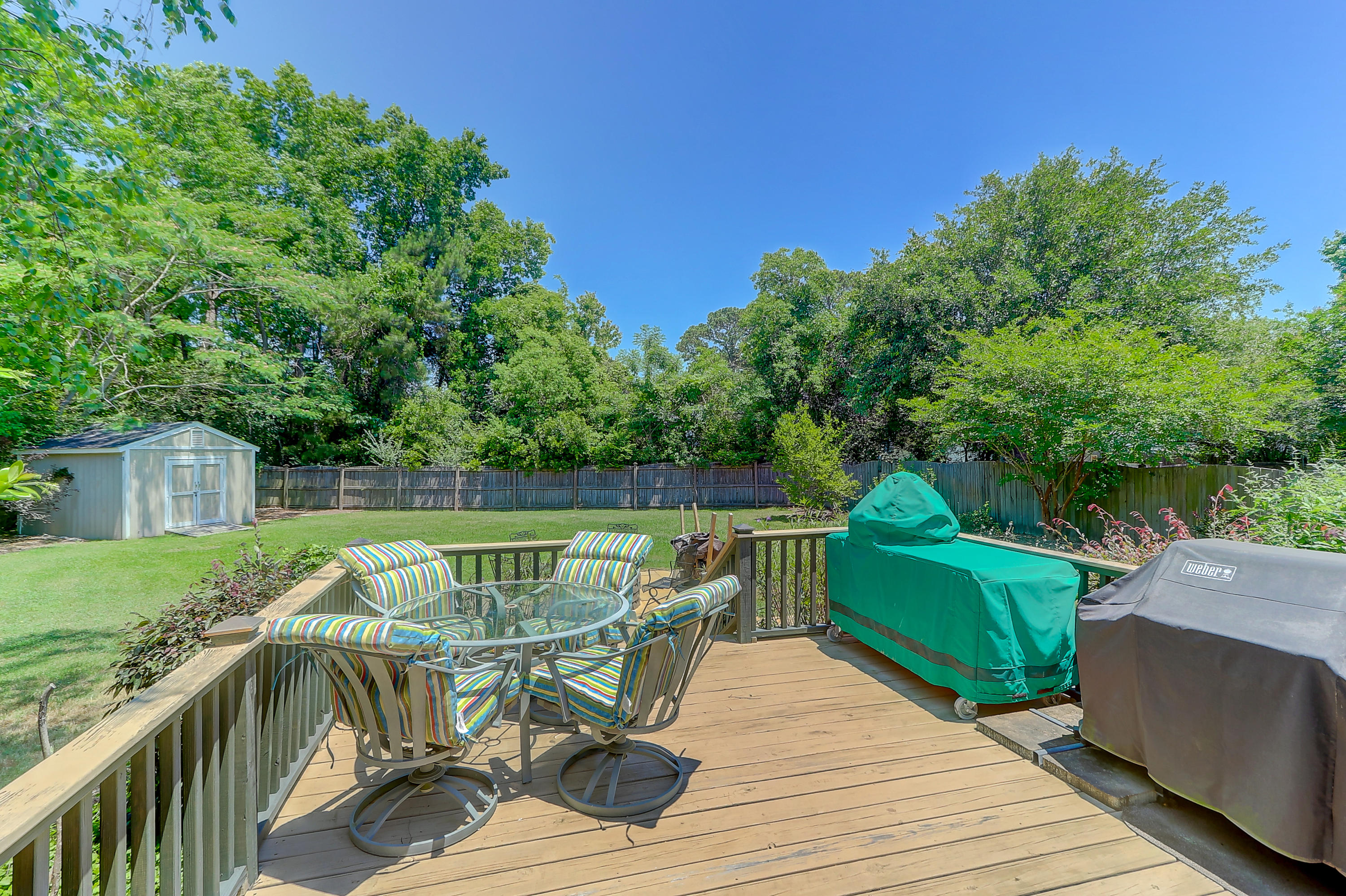 1322 Mapleton Avenue Charleston, SC 29412 - Photo 20 of 33 Rear Deck