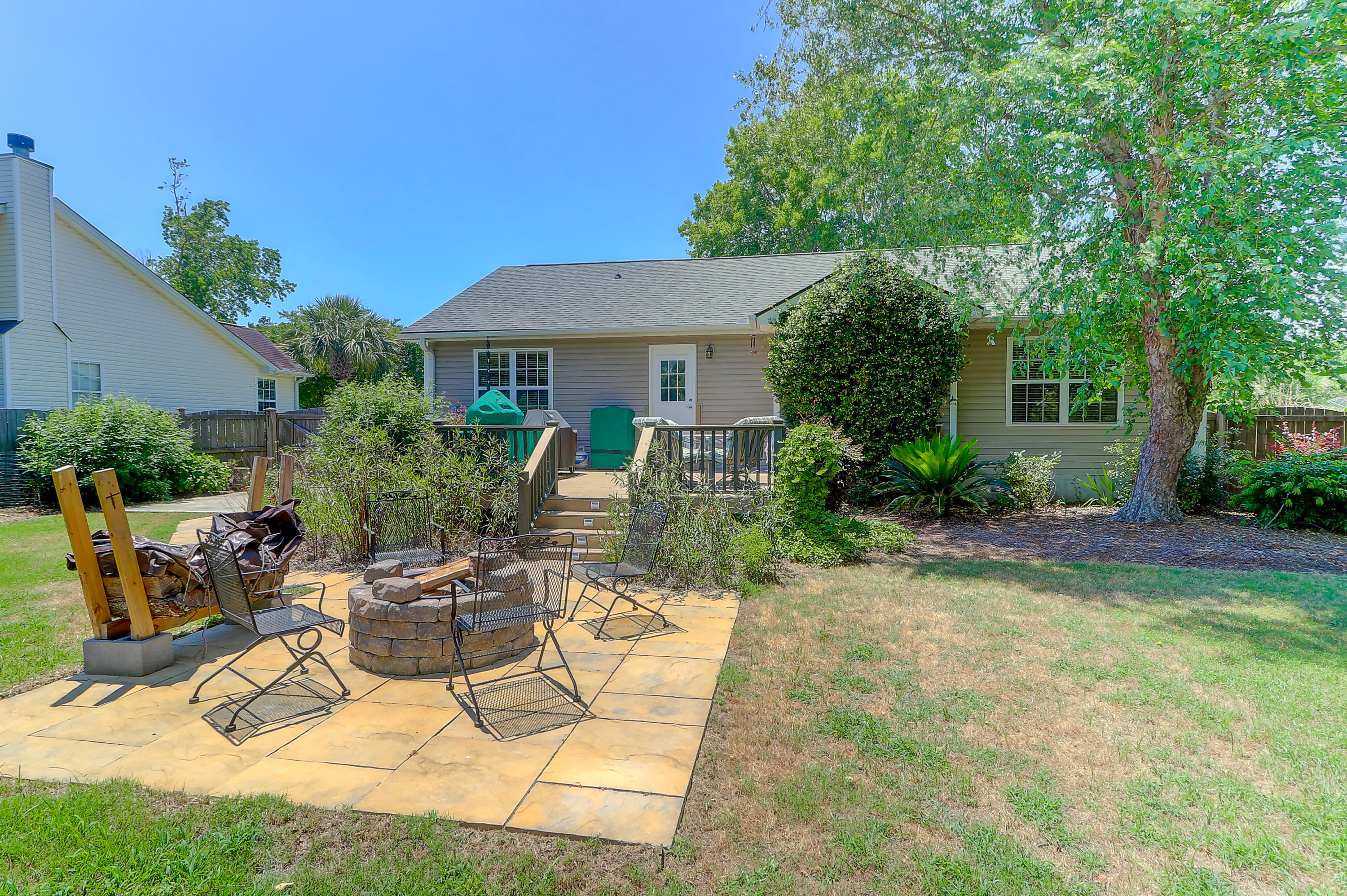 1322 Mapleton Avenue Charleston, SC 29412 - Photo 21 of 33 Backyard Entertaining Area