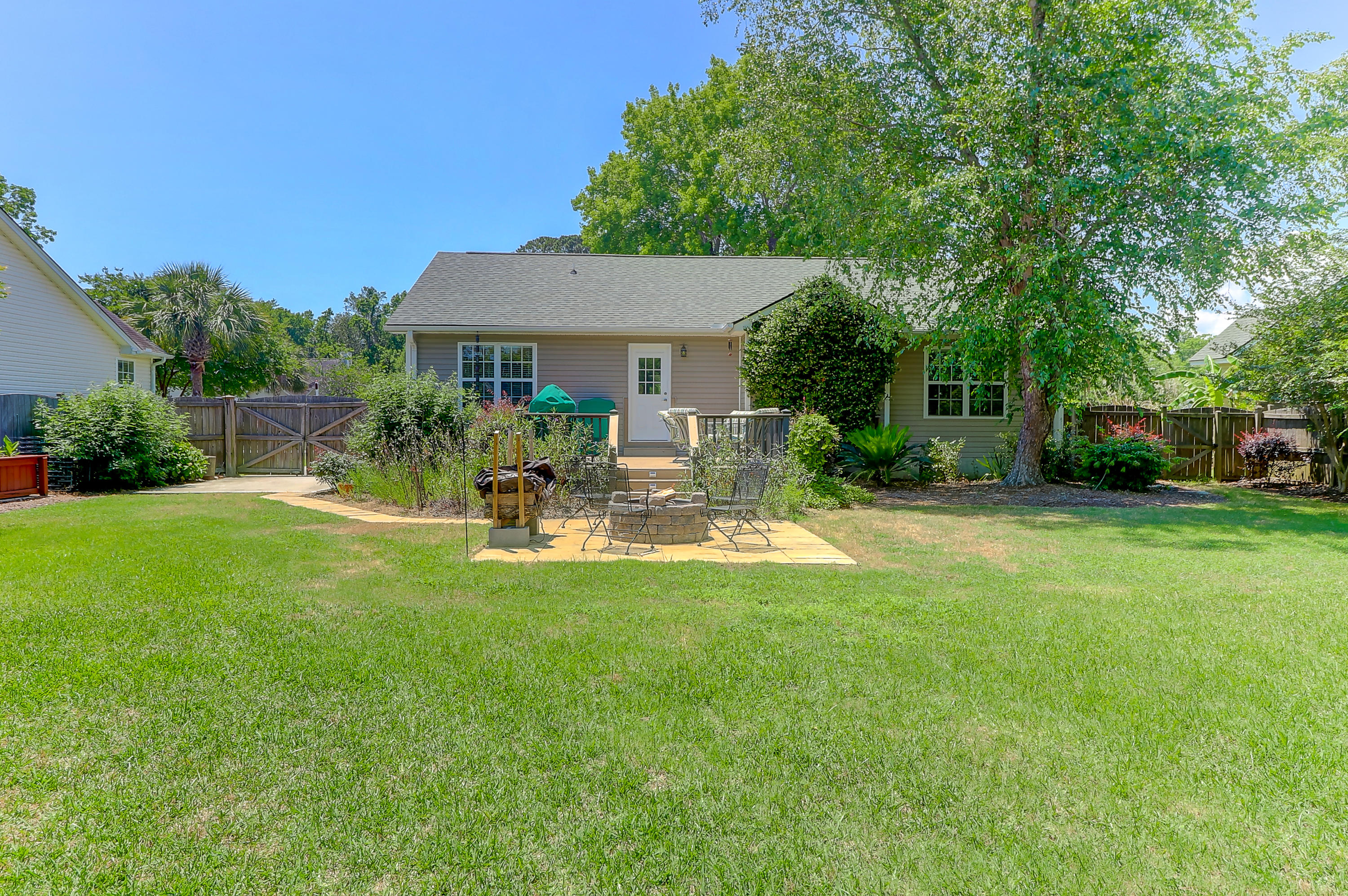 1322 Mapleton Avenue Charleston, SC 29412 - Photo 28 of 33 View of Back Yard Patio to Deck