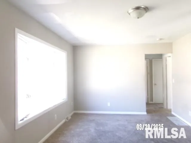 $85,000 | 2022 Windsor Street, Pekin, IL 61554