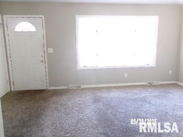 2022 Windsor Street Pekin, IL 61554 - Photo 3 of 17