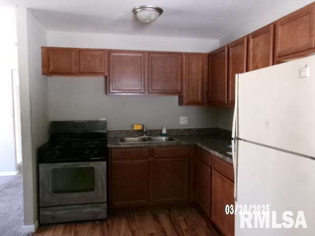 2022 Windsor Street Pekin, IL 61554 - Photo 4 of 17