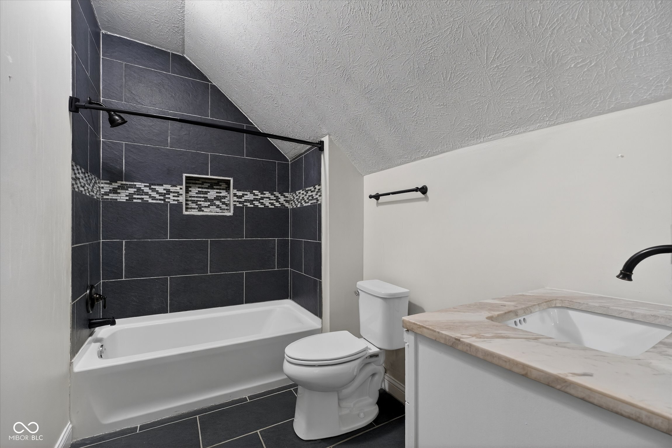 444 Keystone Avenue Indianapolis, IN 46201 - Photo 32 of 34