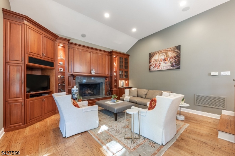 7 Byron Road Short Hills, NJ 07078 - Photo 13 of 33