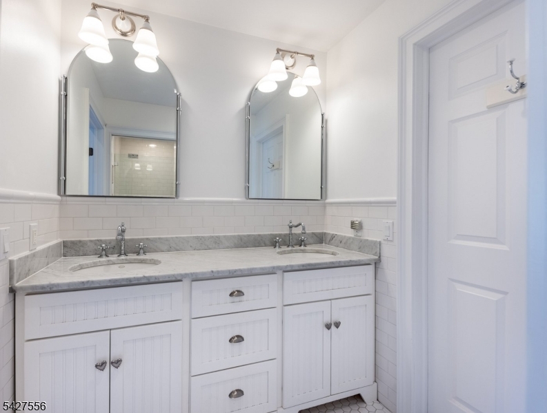 7 Byron Road Short Hills, NJ 07078 - Photo 22 of 33