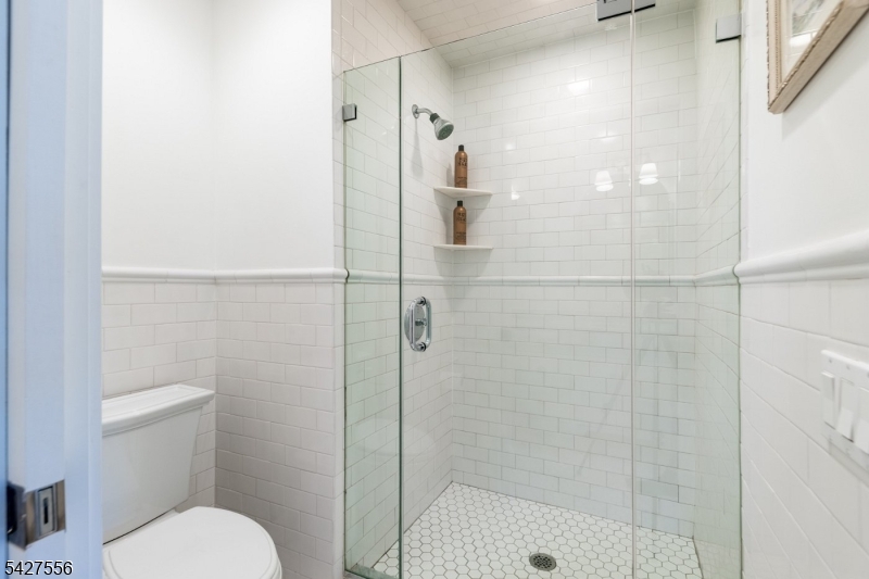 7 Byron Road Short Hills, NJ 07078 - Photo 23 of 33