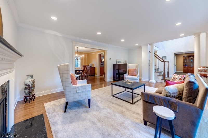 7 Byron Road Short Hills, NJ 07078 - Photo 4 of 33