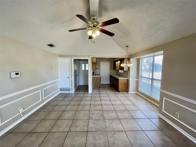 $1,450 | 1107 Valley View Drive, Glenn Heights, TX 75154