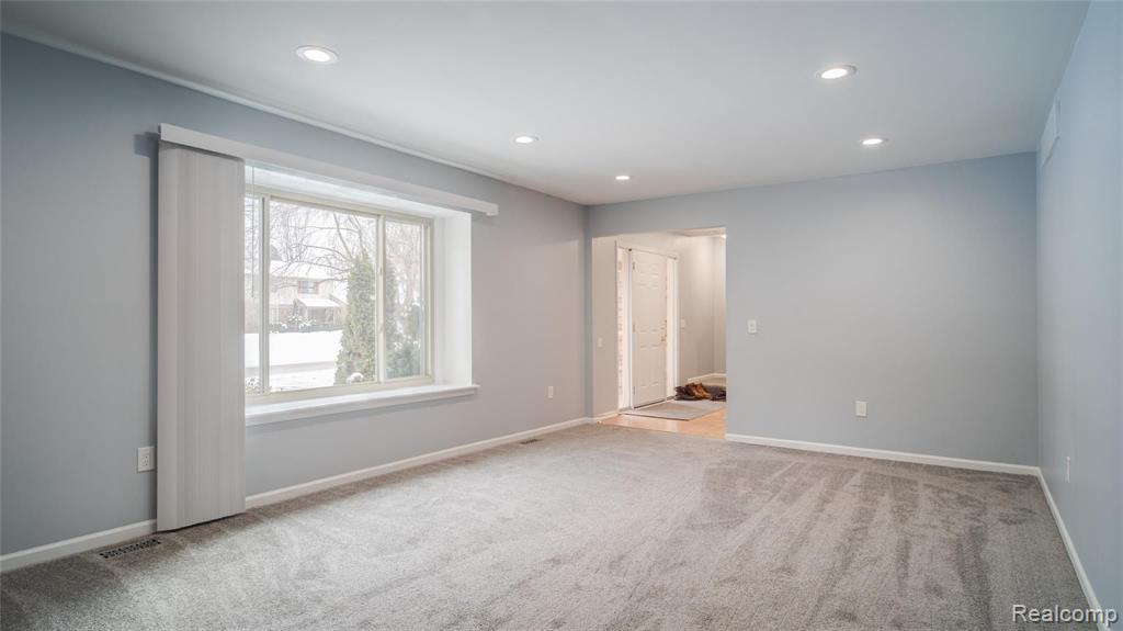 45930 Cider Mill Road Novi, MI 48374 - Photo 23 of 41