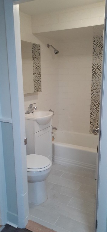 18 Ryan Avenue, Unit 2N Bristol, RI 02809 - Photo 12 of 16