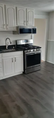 $1,900 | 18 Ryan Avenue, Unit 2N, Bristol, RI 02809