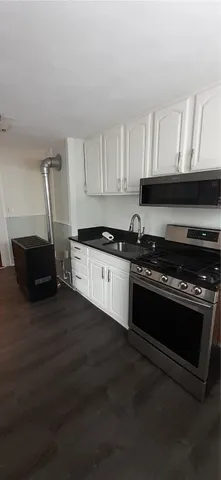 $1,900 | 18 Ryan Avenue, Unit 2N, Bristol, RI 02809