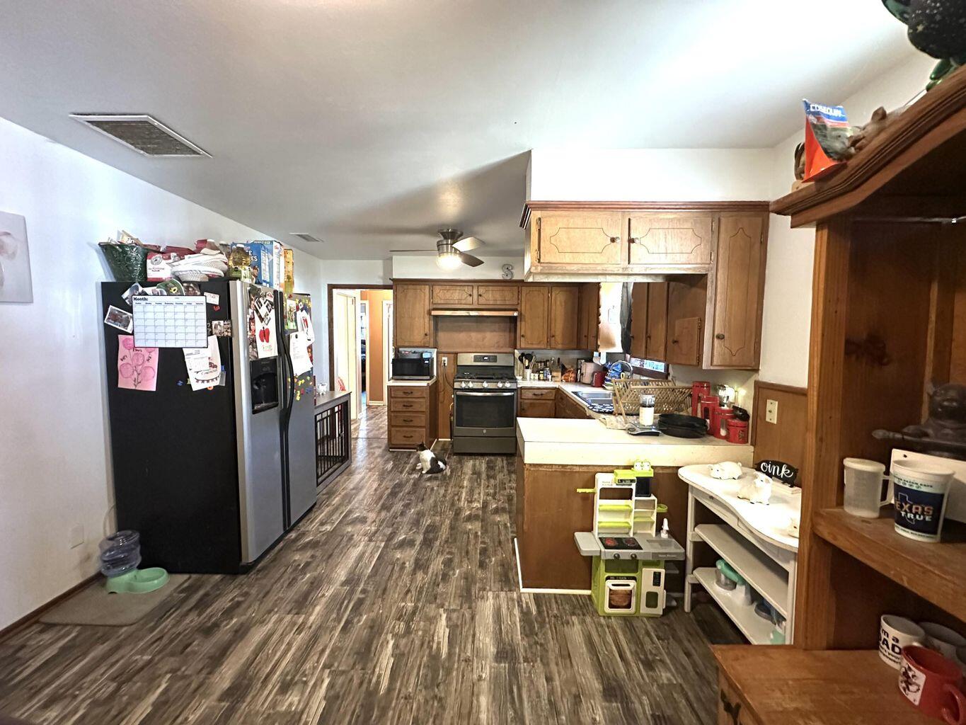 1409 Floydada Plainview, TX 79072 - Photo 7 of 16 7