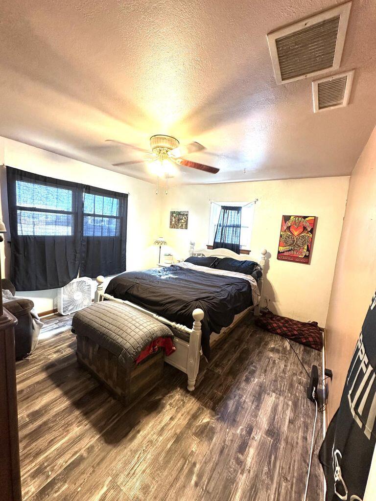 1409 Floydada Plainview, TX 79072 - Photo 10 of 16 10