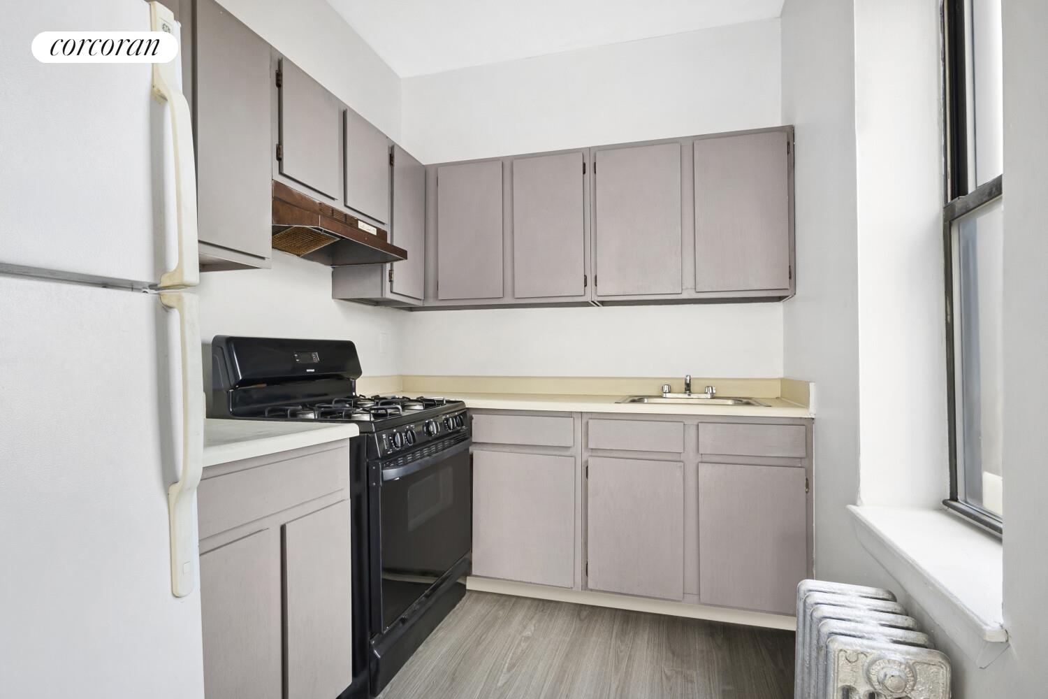 98 Avenue C, Unit 6B Manhattan, NY 10009 - Photo 2 of 5