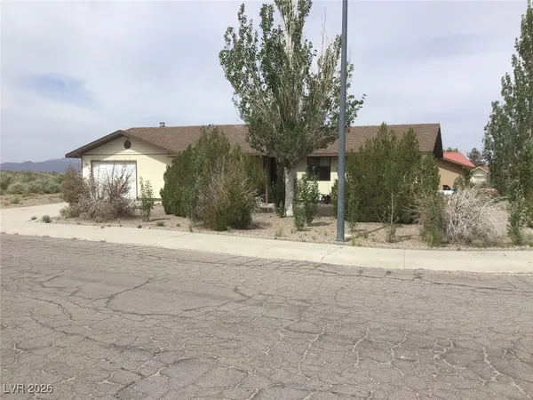 $245,000 | 1508 Buffaloberry Lane, Unit 1, Tonopah, NV 89049