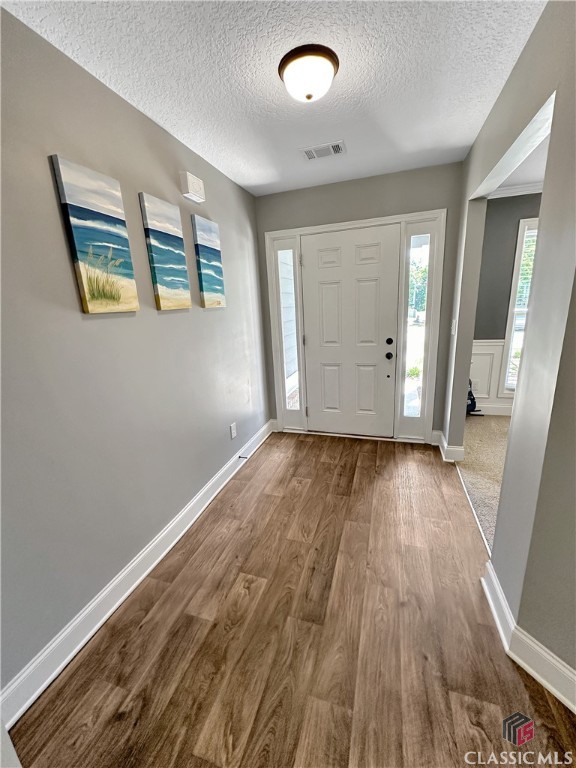 87 Evergreen Ridge Court Statham, GA 30666 - Photo 11 of 36 Entry Foyer