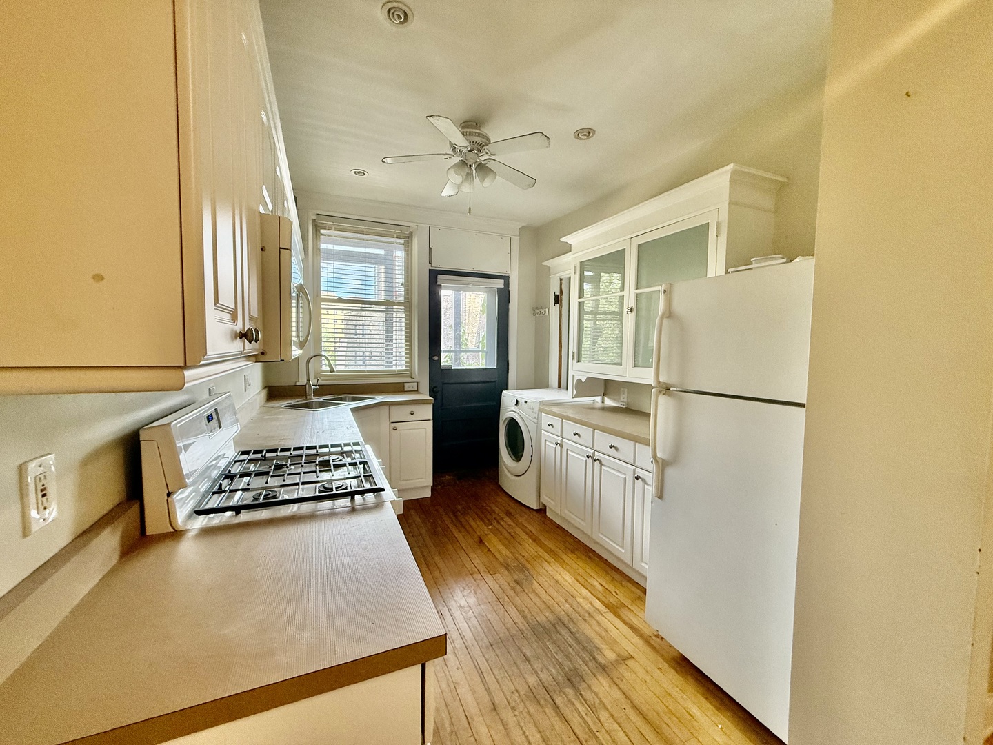 4149 North Sheridan Road, Unit 3 Chicago, IL 60613 - Photo 14 of 17