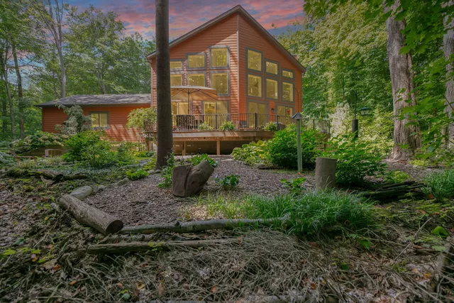 $859,900 | 46 Camp Madron Road, Unit 46, Buchanan, MI 49107