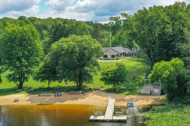 $859,900 | 46 Camp Madron Road, Unit 46, Buchanan, MI 49107