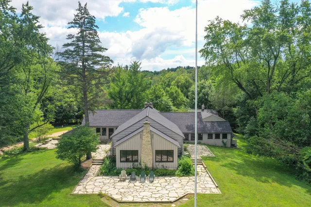 $859,900 | 46 Camp Madron Road, Unit 46, Buchanan, MI 49107