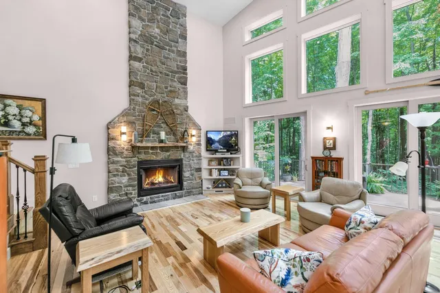 $859,900 | 46 Camp Madron Road, Unit 46, Buchanan, MI 49107