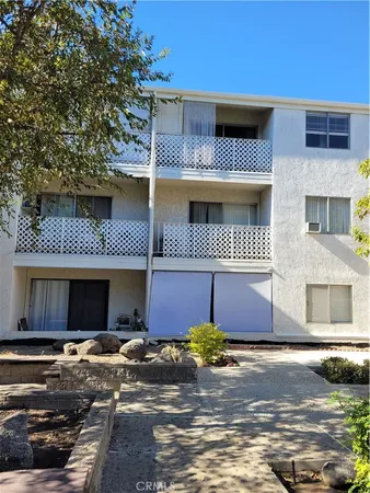 $369,000 | 3565 Linden Avenue, Unit 306, Long Beach, CA 90807