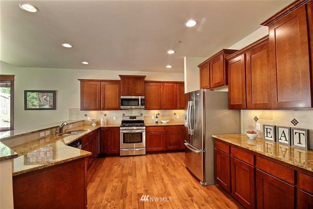 203 235th Place Southeast Bothell, WA 98021 - Photo 6 of 25