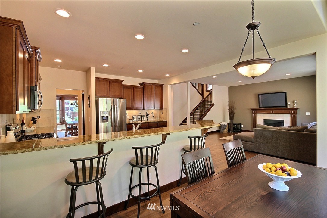 203 235th Place Southeast Bothell, WA 98021 - Photo 9 of 25