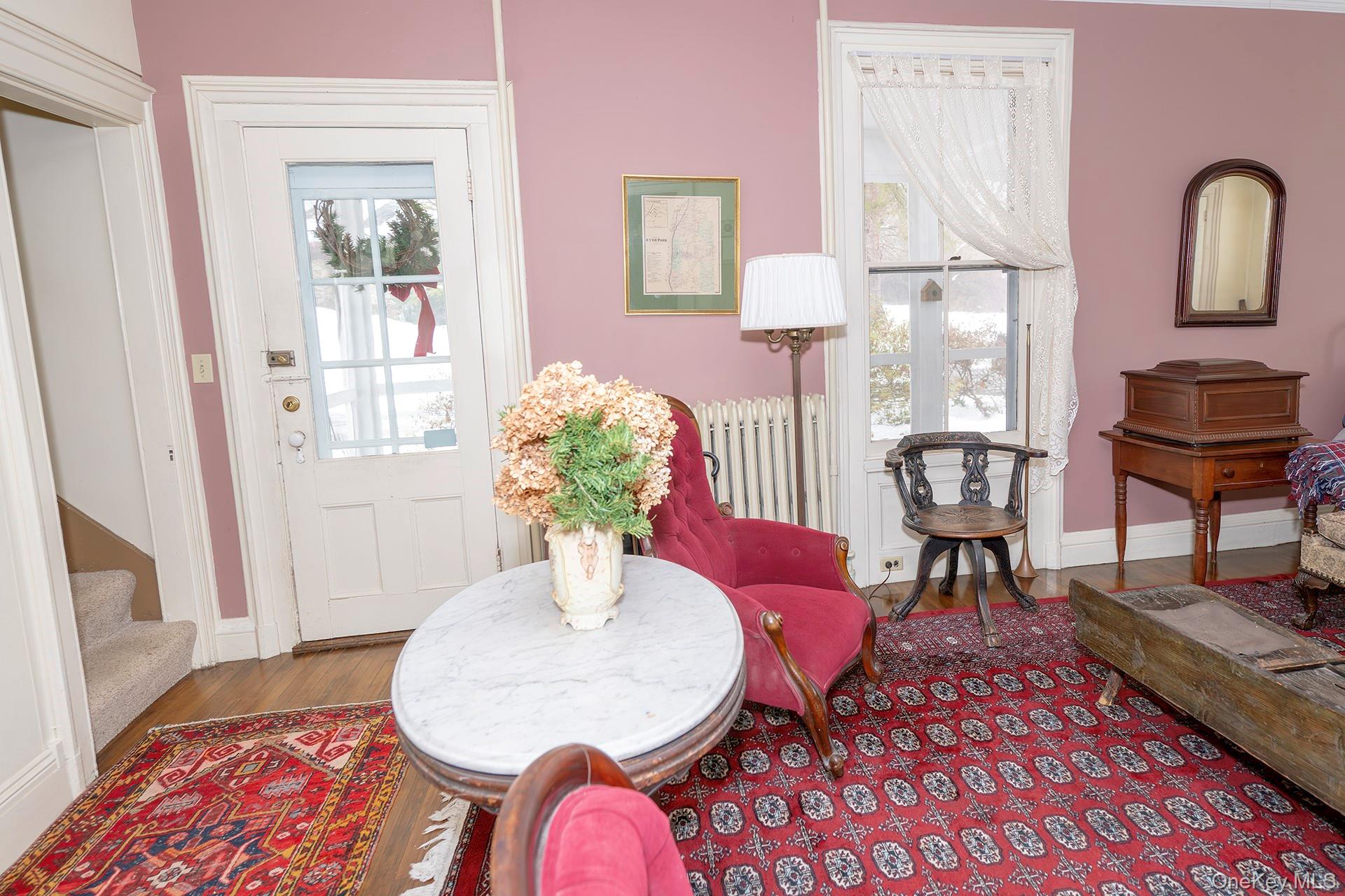 819 Van Wagner Road Poughkeepsie, NY 12601 - Photo 24 of 44 a living room with furniture
