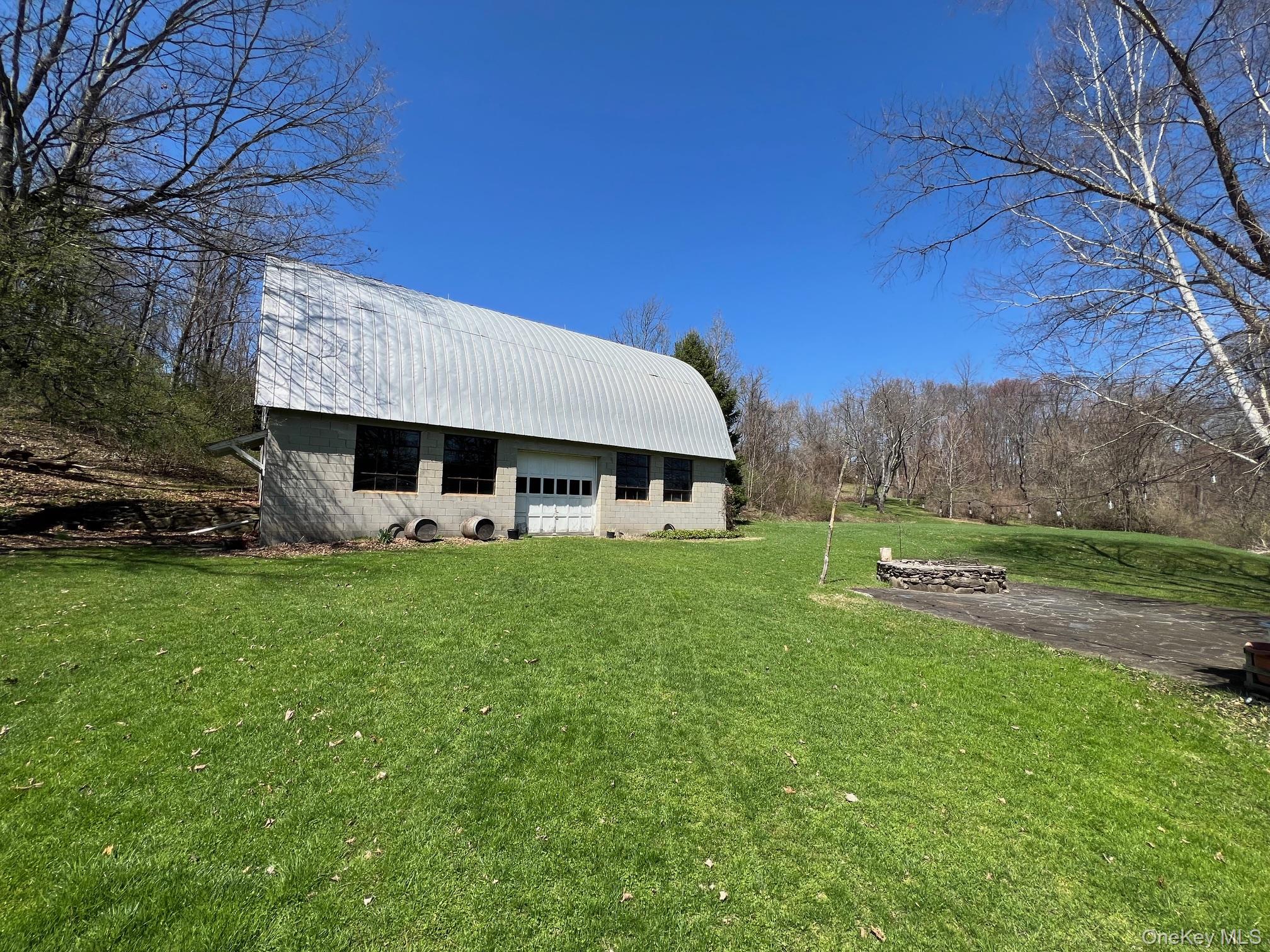 819 Van Wagner Road Poughkeepsie, NY 12601 - Photo 38 of 43