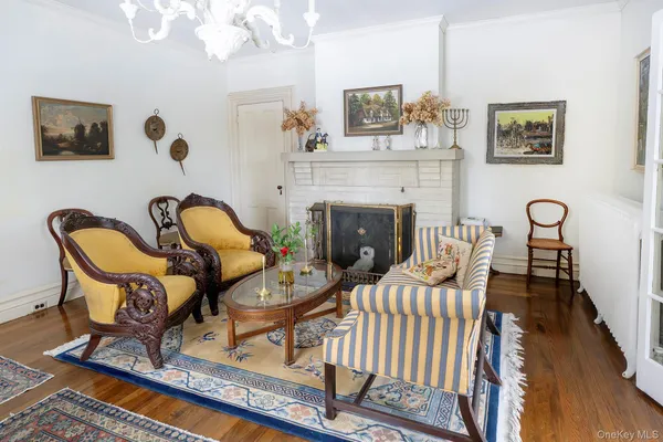 $975,000 | 819 Van Wagner Road, Poughkeepsie, NY 12601