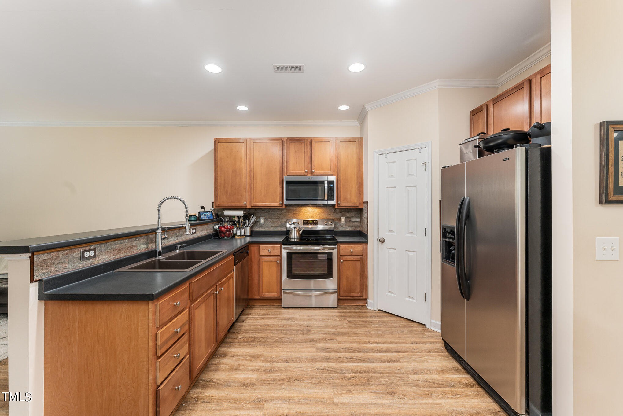 2533 Spring Oaks Way Raleigh, NC 27614 - Photo 6 of 18 Kitchen