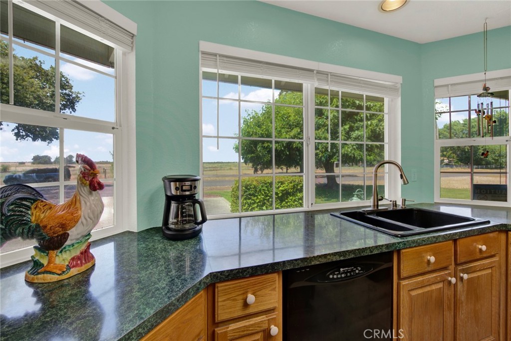1880 Inghram Road Corning, CA 96021 - Photo 45 of 68