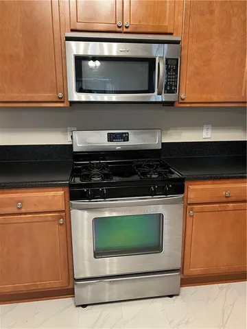 $1,600 | 828 Hidalgo Street, New Orleans, LA 70124