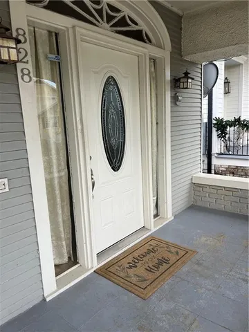 $1,600 | 828 Hidalgo Street, New Orleans, LA 70124