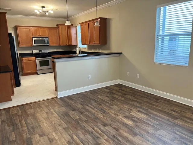 $1,600 | 828 Hidalgo Street, New Orleans, LA 70124