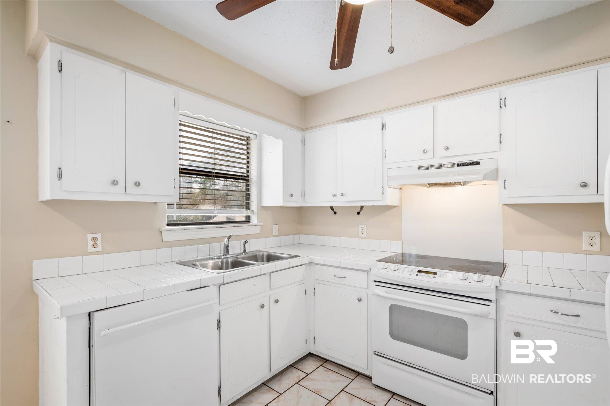 1830 Highwood Drive Mobile, AL 36695 - Photo 8 of 22
