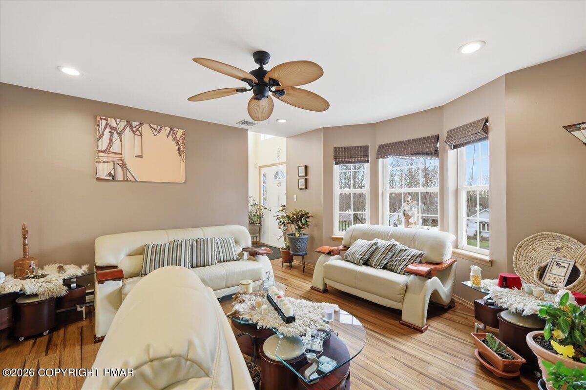 4373 Pine Ridge Drive East Bushkill, PA 18324 - Photo 15 of 33 21-Photo-21