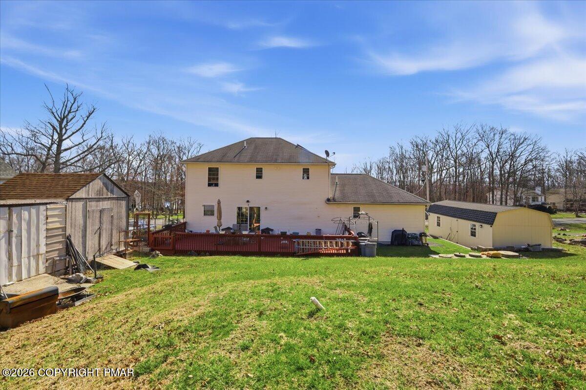 4373 Pine Ridge Drive East Bushkill, PA 18324 - Photo 3 of 33 10-Photo-10