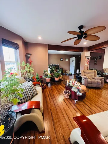 a living room filled with furniture