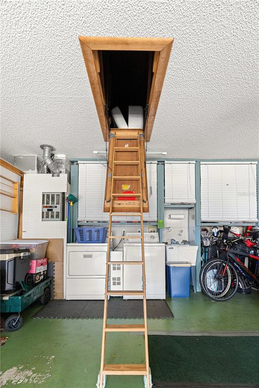 9746 Southwest 96th Street Ocala, FL 34481 - Photo 42 of 57 a front view of a house with garden