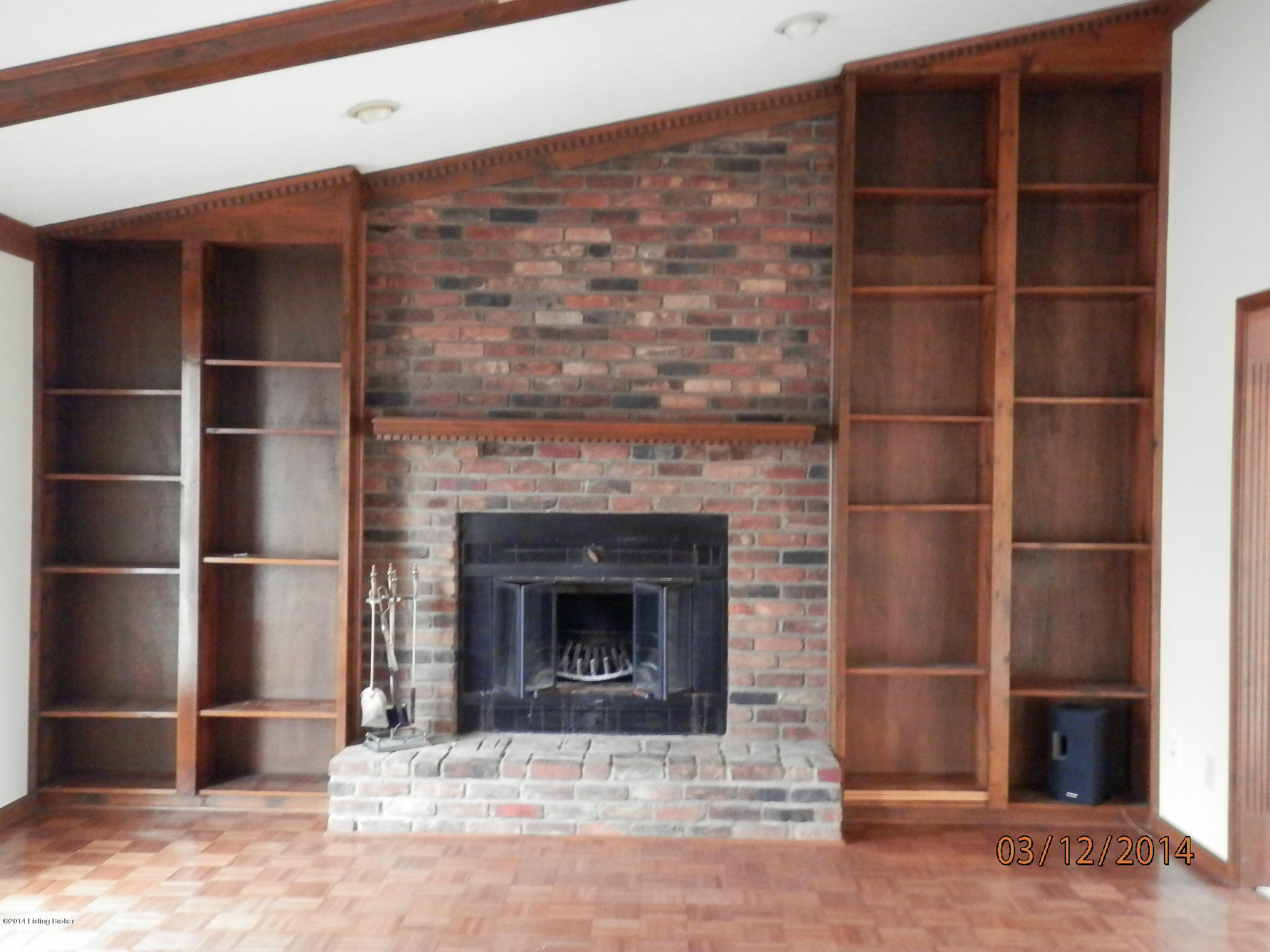 2608 Wareham Road Louisville, KY 40242 - Photo 10 of 18 great room