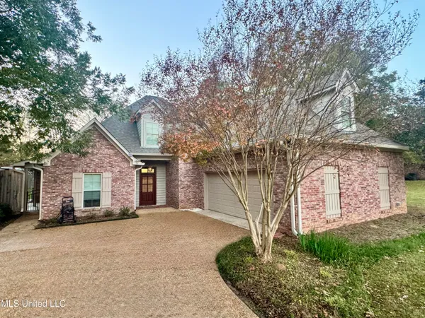 $460,000 | 101 Sandstone Drive, Brandon, MS 39047