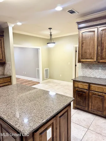 $460,000 | 101 Sandstone Drive, Brandon, MS 39047