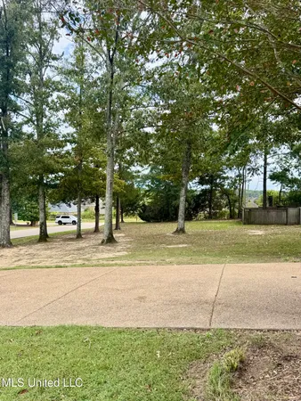 $460,000 | 101 Sandstone Drive, Brandon, MS 39047