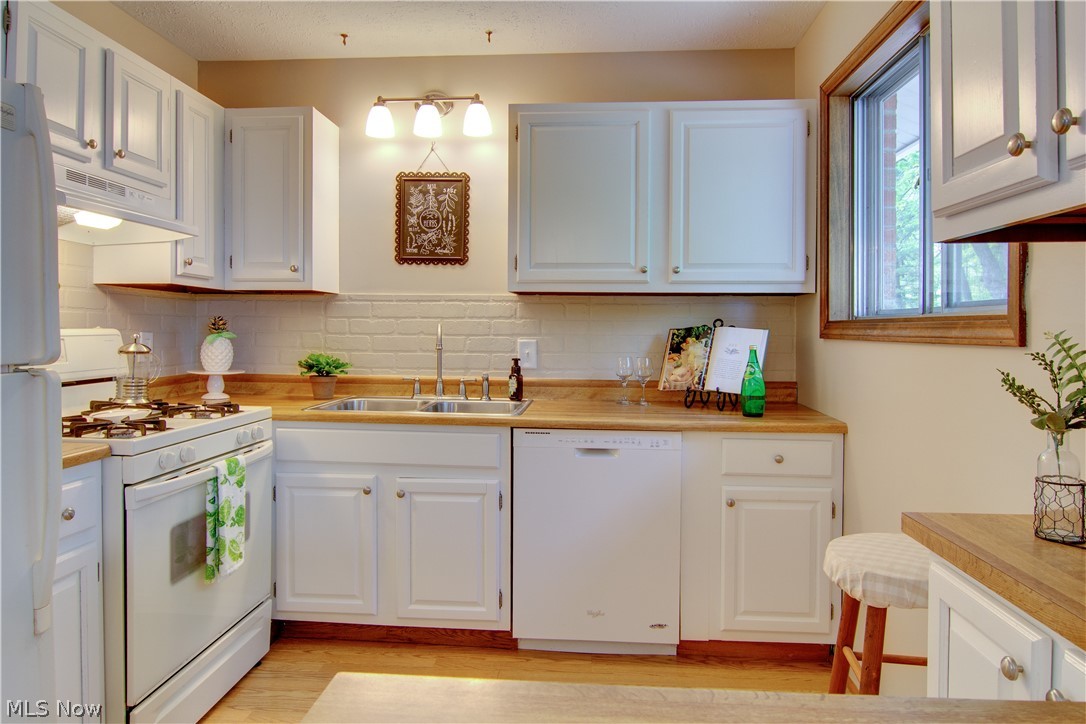 1375 Arcadia Road Kent, OH 44240 - Photo 8 of 20 Gallery Image 8