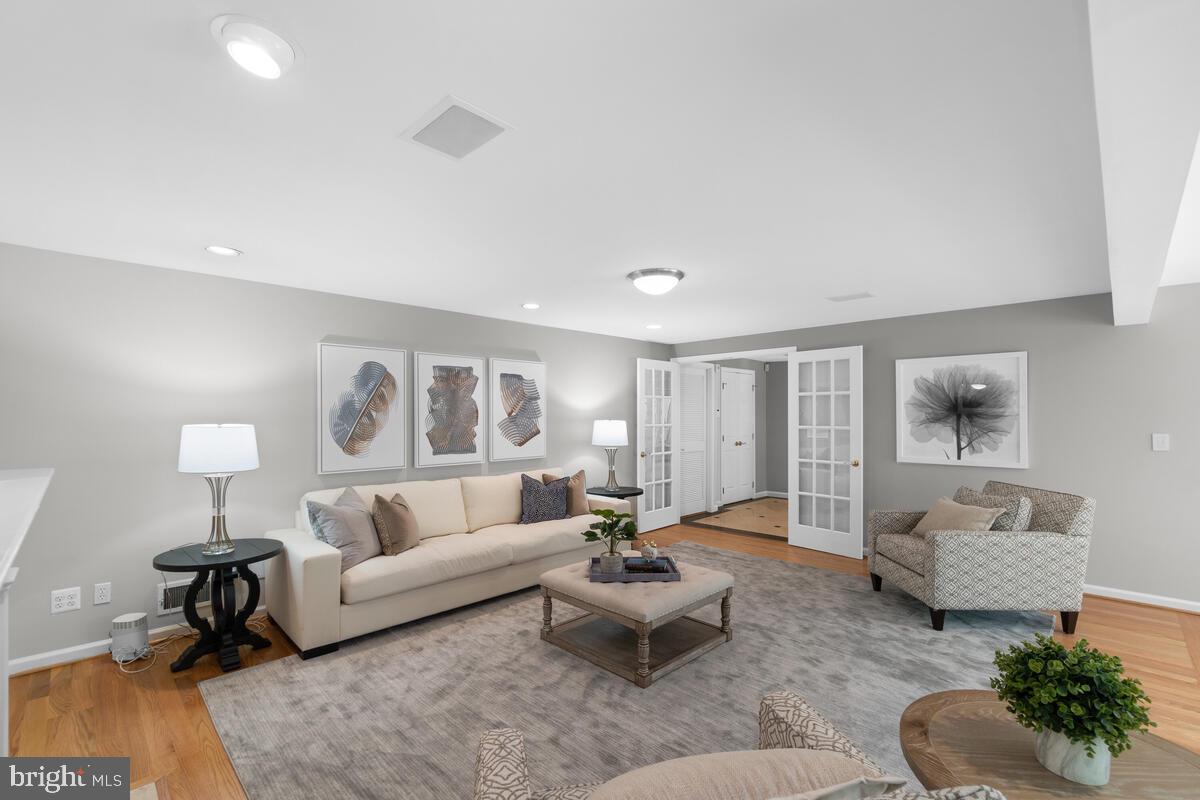 8413 Fenway Road Bethesda, MD 20817 - Photo 41 of 65 Gallery Image 41